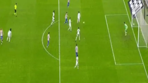 “14岁跳水新星全红婵保送暨南，荣获大满贯荣耀！”