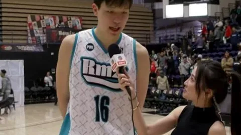 [图]阿莱双响助力多特，重返德甲巅峰之路